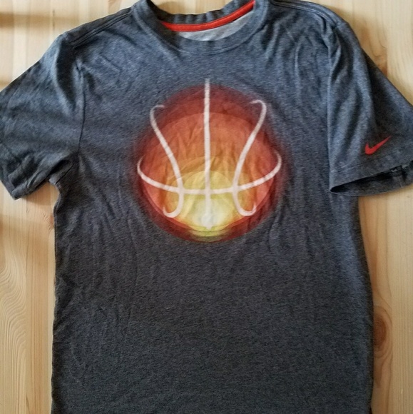 Nike Other - Nike Dri Fit short sleeve basketball sun t-shirt